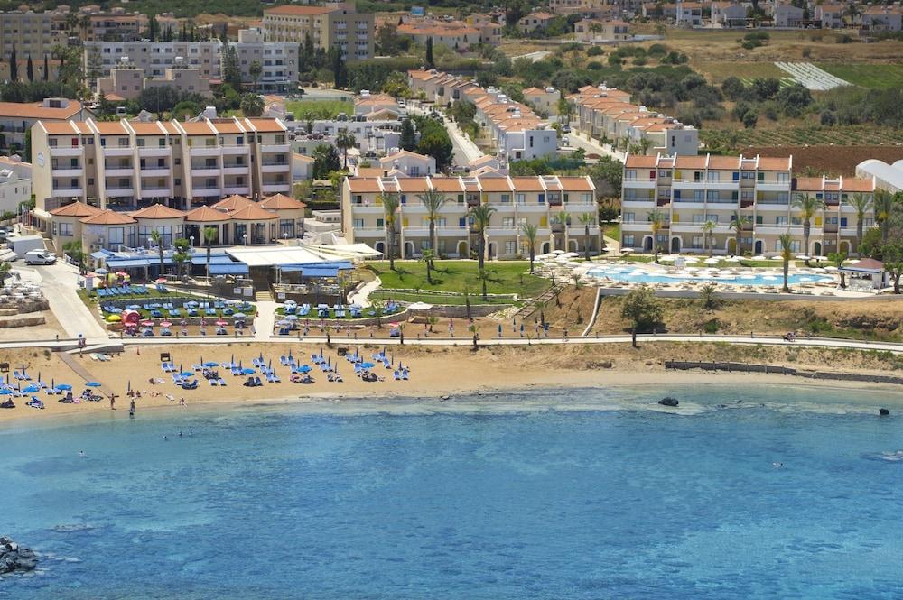 Myroandrou Beach Hotel Apartments Pernera Exterior photo