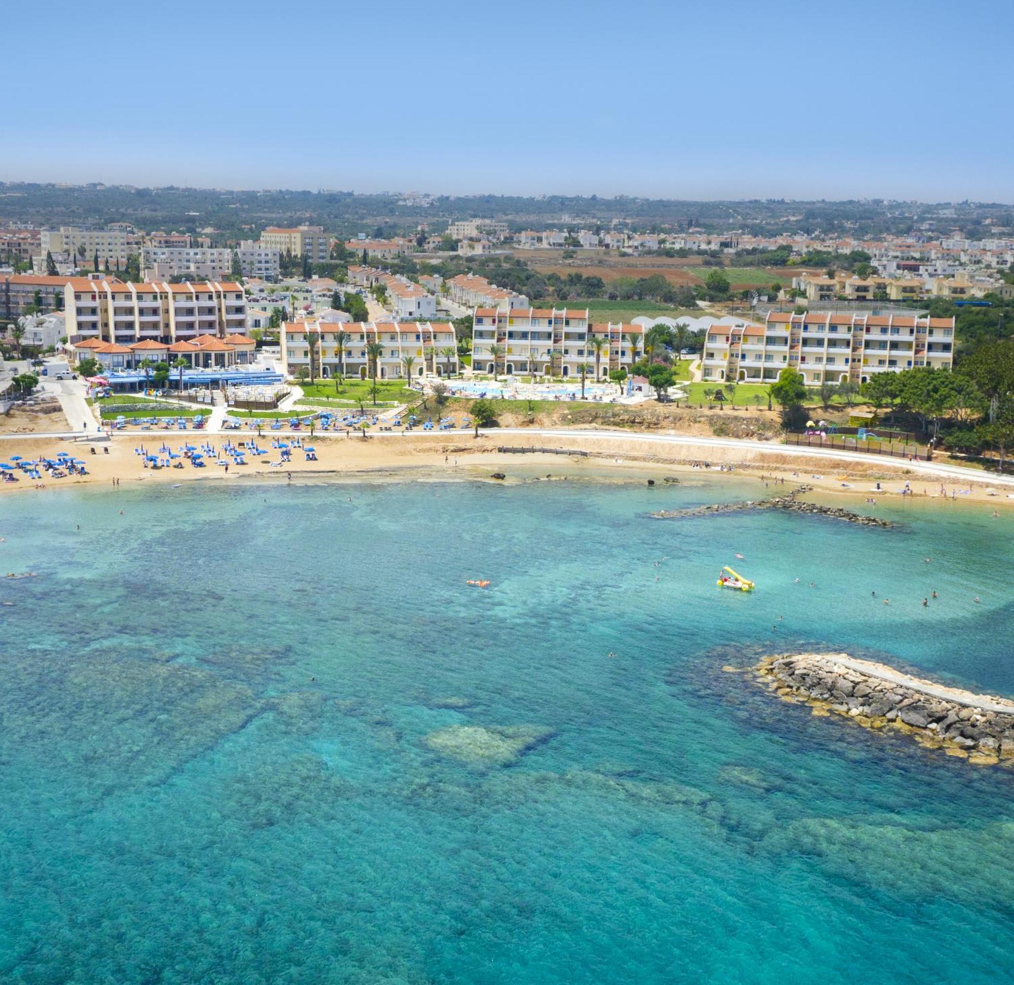 Myroandrou Beach Hotel Apartments Pernera Exterior photo