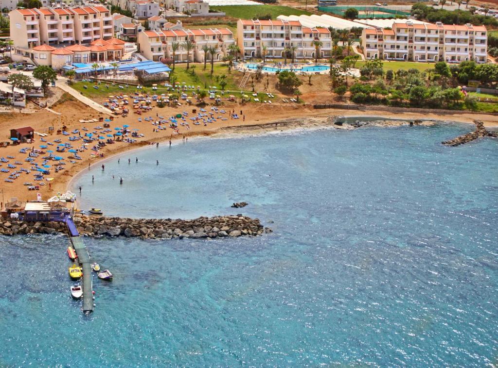 Myroandrou Beach Hotel Apartments Pernera Exterior photo